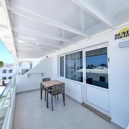 Апартаменты Sunlit Paradise House *